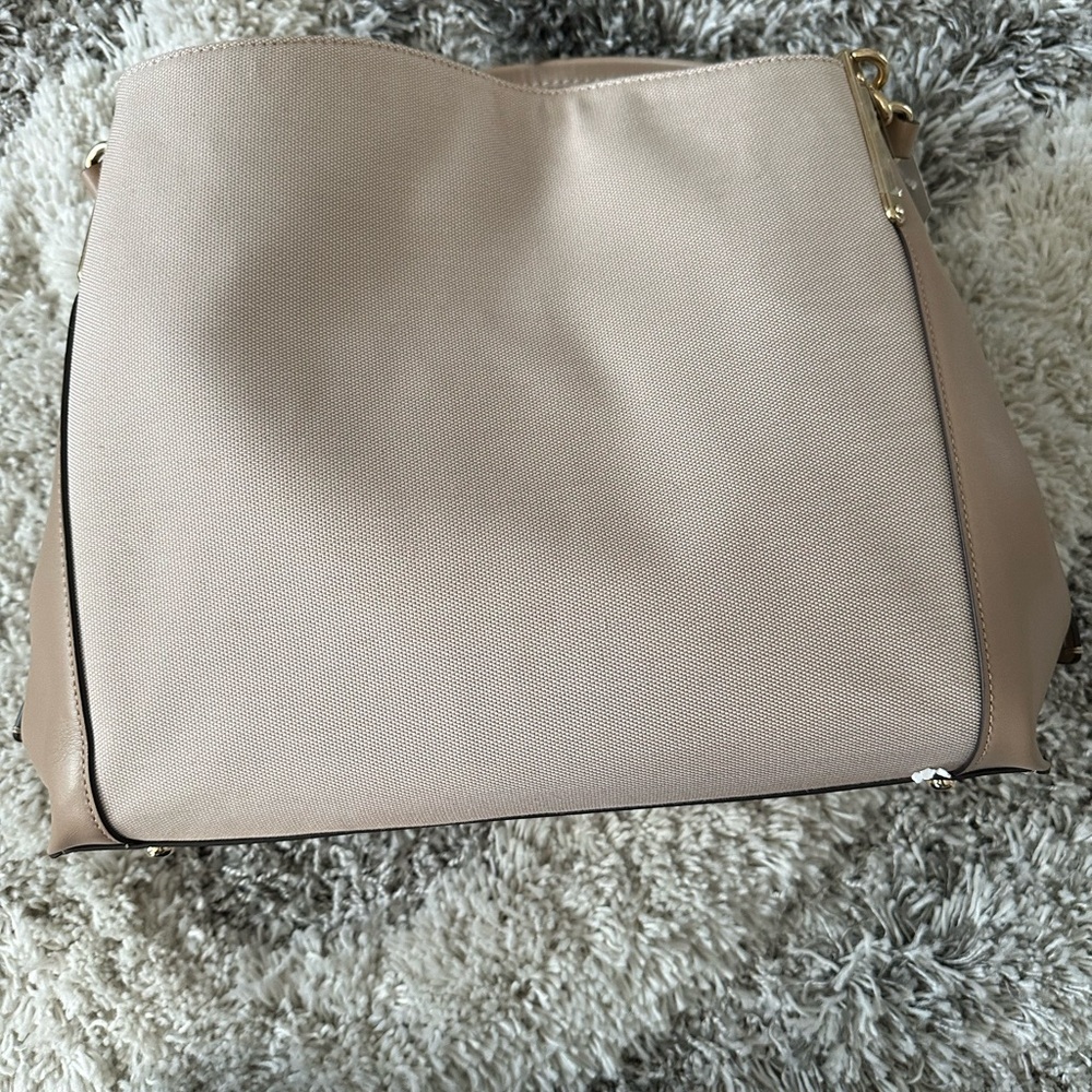 Coach Handbag - Picture 3 of 7